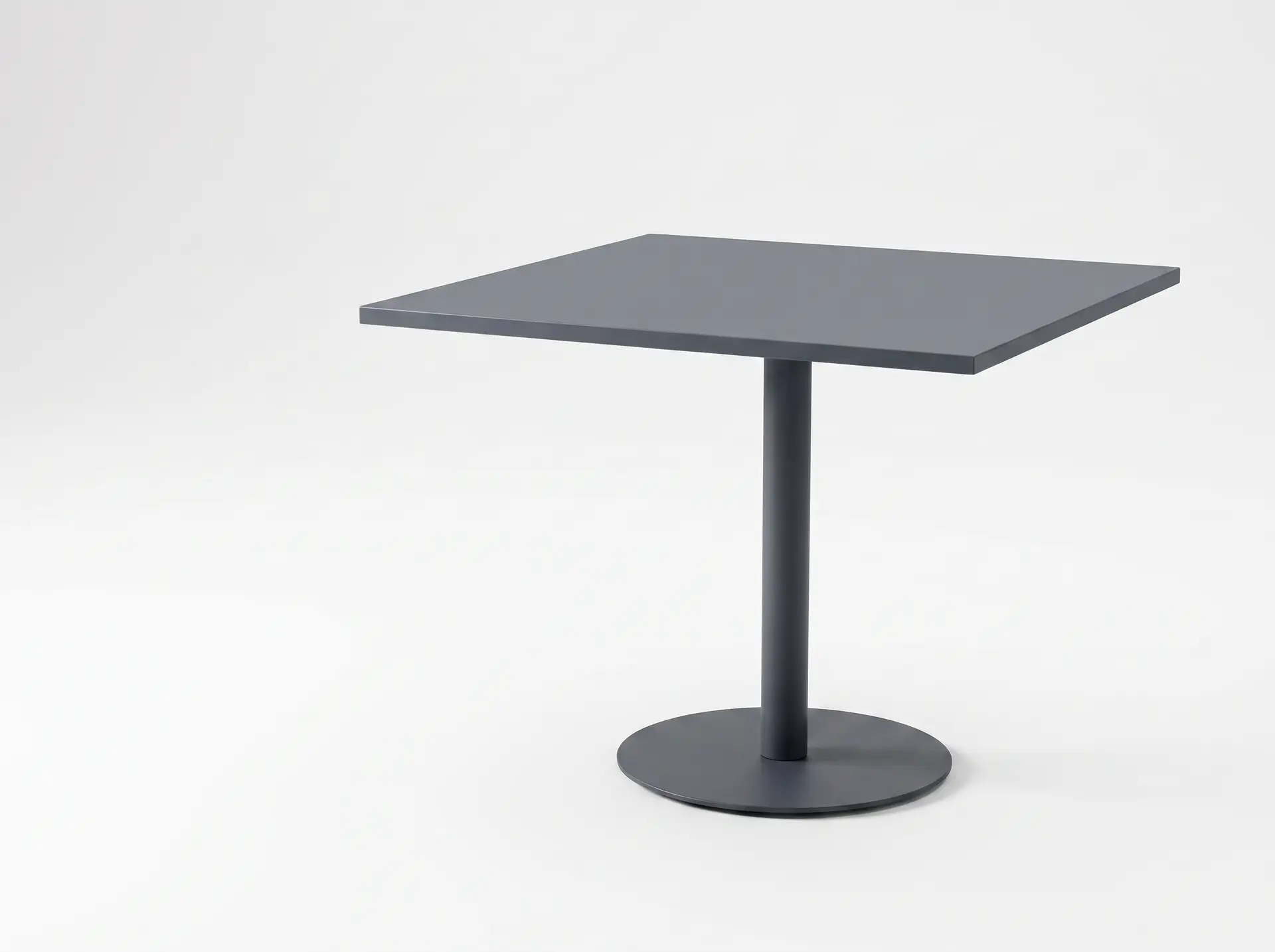 Silhouette-Tables-SILH_10H_RT091827_FRCOR_TSTL