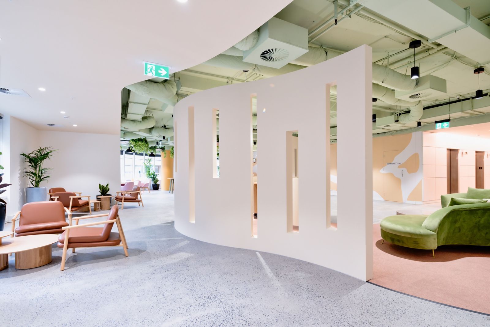 Grande Lounge — image 5