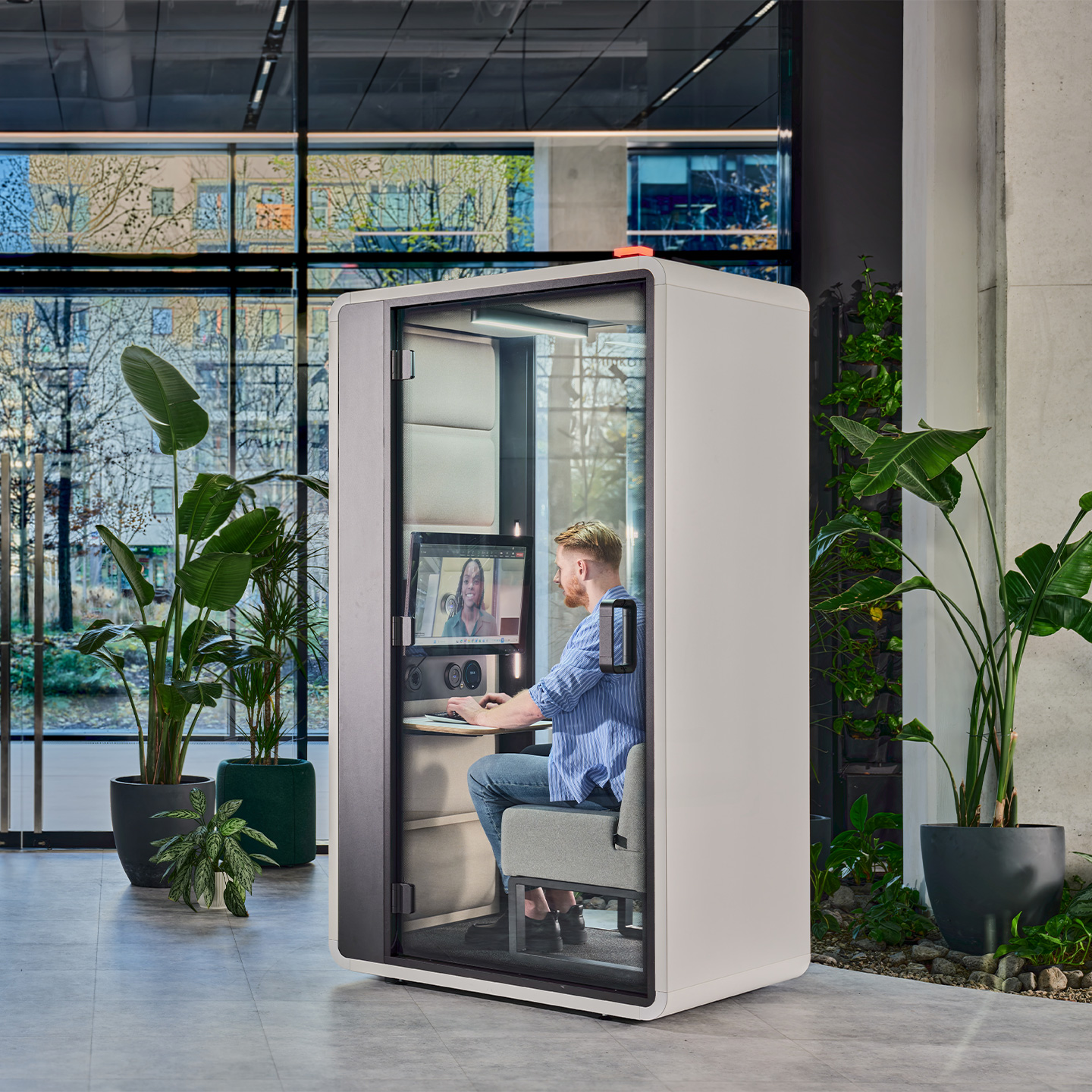 Haworth HushFree.S.Hybrid Acoustic Booth — image 3