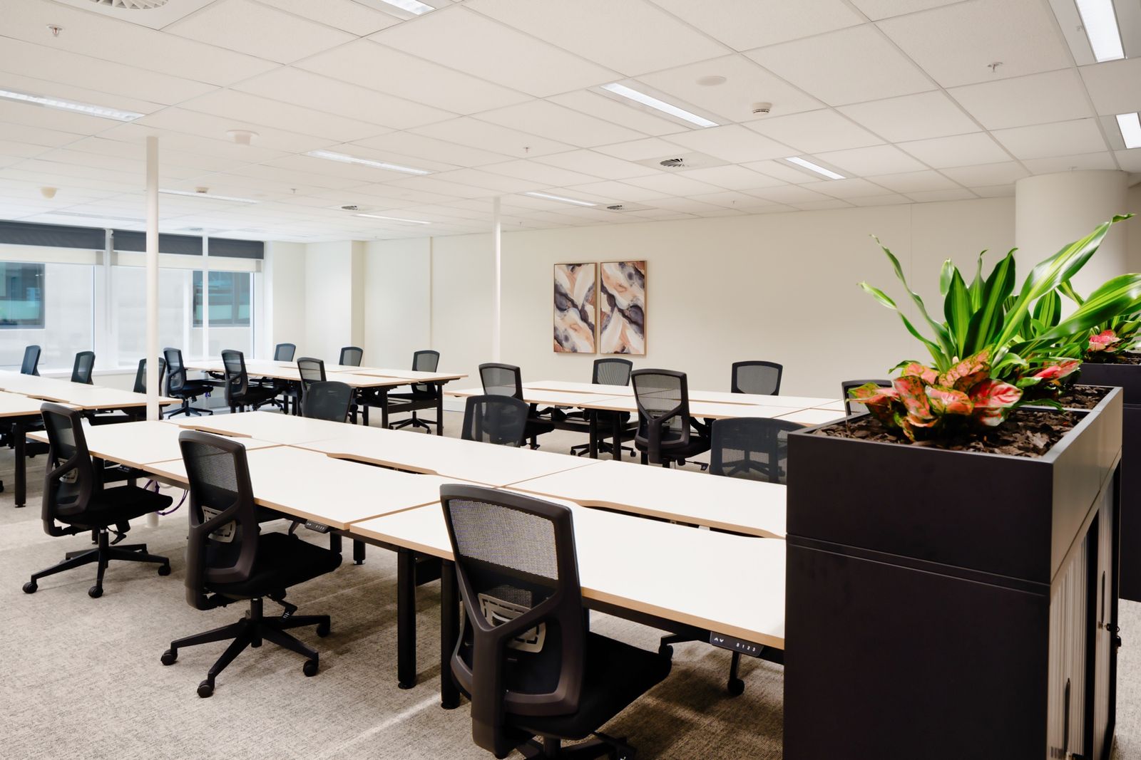 Jura Task Chair — image 17