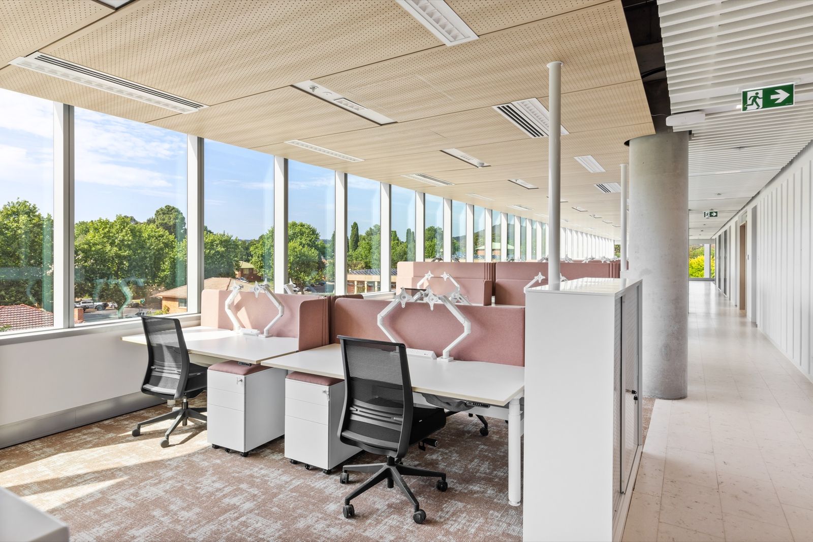 Ultimet Cupboards — image 18