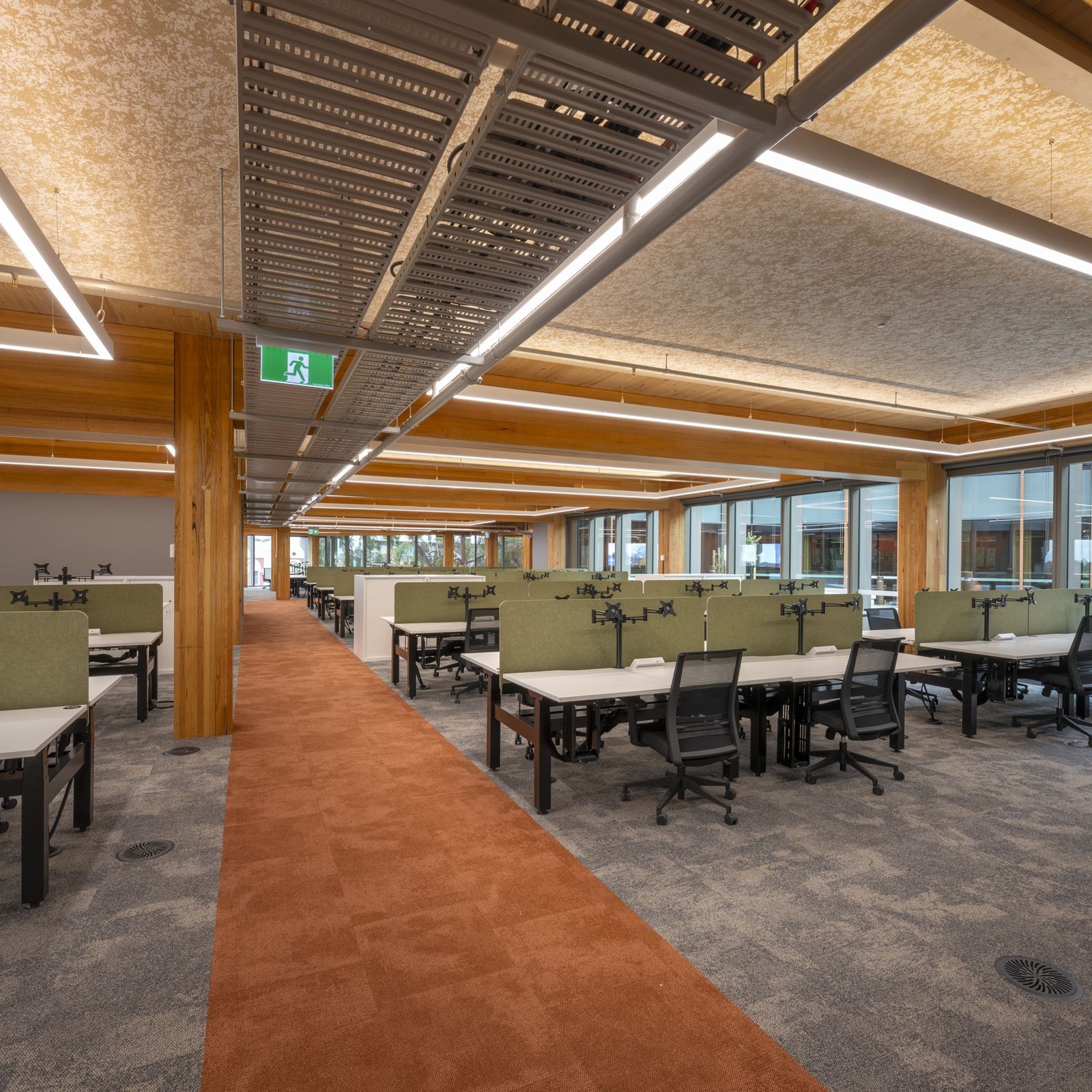 Galkangu Bendigo GovHub workstations